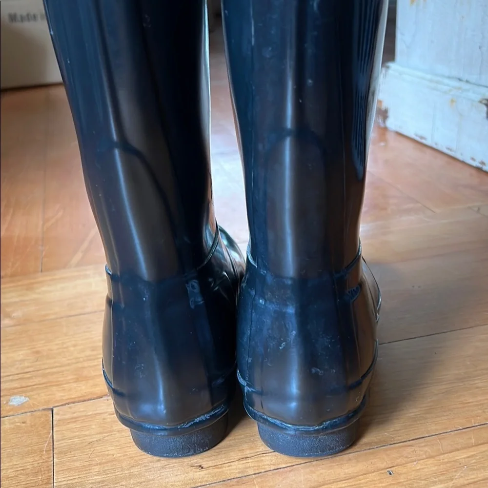 COPY - Hunter Classic Adjustable Black Rain Boots Size 6 - Picture 4 of 5